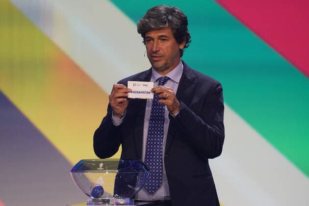Demetrio Albertini Italy draws Kazakhstan from lottery pot 4 at the draw of the qualifying groups for the European Championship 2024 in Frankfurt Festhalle 09 10 2022 EURO2024 Qualifying Draw EM 2024 Draw of the qualifying groups, Festhalle Frankfurt