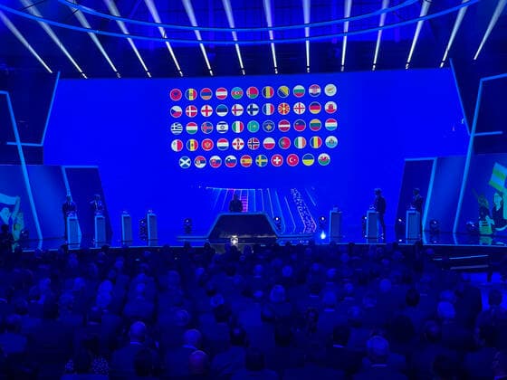 Fully occupied hall at the draw of the qualifying groups for the European Championship 2024 in the Frankfurt Festhalle Frankfurt 09 10 2022 EURO2024 Qualifying Draw EM 2024 Draw of the qualifying groups, Festhalle Frankfurt