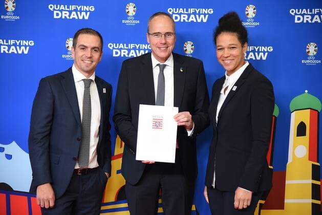 09 10 2022 Frankfurt am Main, EURO2024 Qualifying Draw EURO 2024 Draw of Qualifying Groups, Festhalle Frankfurt Peter Beuth Hessian Minister of the Interior and for Sports EURO 2024 Tournament Director Philipp Lahm EURO 2024 Ambassador Celia Sasic emspor, DFL regulations prohibit any use of photographs as image sequences and or quasi video