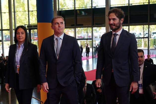 Stefan Kuntz national coach Turkey and Halil Altintop at the draw of the qualifying groups for the European Championship 2024 in the Frankfurt Festhalle Frankfurt 09 10 2022 EURO2024 Qualifying Draw EM 2024 Draw of the qualifying groups, Festhalle Frankfurt