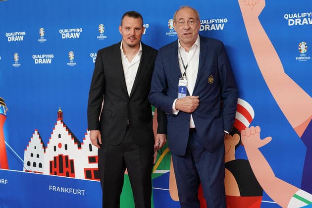 Eintracht President Peter Fischer and Alex Meier arrive for the draw of the qualifying groups for the 2024 European Championship at the Festhalle Frankfurt 09 10 2022 EURO2024 Qualifying Draw EM 2024 Draw of the qualifying groups, Festhalle Frankfurt