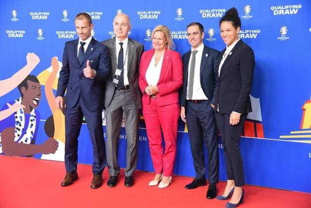 09 10 2022 Frankfurt am Main, EURO2024 Qualifying Draw EURO 2024 Draw of Qualifying Groups, Festhalle Frankfurt Aleksandar Ceferin UEFA President , Bernd Neuendorf DFB President Nancy Faeser Federal Minister of the Interior and Home EURO 2024 Tournament Director Philipp Lahm EURO 2024 Ambassador Celia Sasic