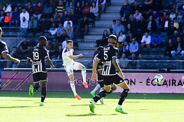 But de Kevin Gameiro ( 9 - Strasbourg ) - FOOTBALL : Angers vs Strasbourg - Ligue 1 - 09 10 2022 FedericoPestellini Panoramic 