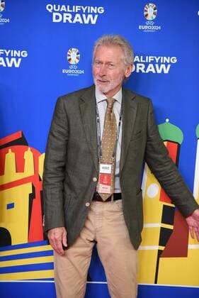 09 10 2022 Frankfurt am Main, EURO2024 Qualifying Draw EM 2024 Draw of the qualification groups, Festhalle Frankfurt Ex professional footballer Paul Breitner