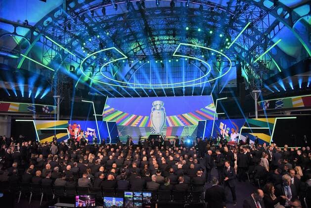 09 10 2022 Frankfurt am Main, EURO2024 Qualifying Draw EM 2024 Draw of the qualifying groups, Festhalle Frankfurt hall at the draw of the qualifying groups for the European Championship 2024 in the Frankfurt Festhalle emspor, DFL regulations prohibit any use of photographs as image sequences and or quasi video