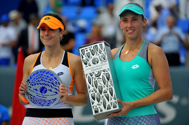 Jasmin Open Tennis Tournament 2022 In Tunisia Elise Mertens (R) of Belgium and AlizÃ Cornet (L) of French Pose for a Picture during the Women s Singles Final match at Monastir Stadium during the Jasmin Open Tennis Tournament 2022 in Tunisia on October 09,2022. Monastir Tunisia  Copyright: xYassinexMahjoubx originalFilename:mahjoub-notitle221009_npnwt.jpg