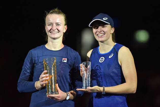 2022.10.09 Ostrava Tenis ziemny, turniej kobiet, turniej WTA, Tennis Damen Ostrawa, AGEL Open 2022, Final Iga Swiatek - Barbora Krejcikova N z Barbora Krejcikova, Iga Swiatek Foto Krzysztof Porebski PressFocus 2022.10.09 Ostrava Tennis, women, WTA tournament Ostrava AGEL Open 2022, Final game Iga Swiatek - Barbora Krejcikova Barbora Krejcikova, Iga Swiatek Credit: Krzysztof Porebski PressFocus NEWSPIX.PL --- Newspix.pl POLAND OUT! 20221009PF_KP128