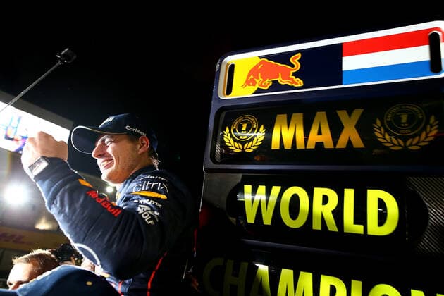 Formula 1 2022 Honda Japanese Grand Prix 09 10 2022, Suzuka International Racing Course, Suzuka, Formula 1 2022 Honda Japanese Grand Prix , pictured The Red Bull Racing team celebrates Max Verstappens world title NEL , Oracle Red Bull Racing nordphotoxGmbHx xBratic nph00250