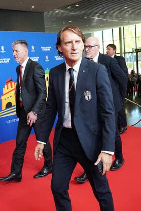 Italian delegation with coach Roberto Mancini at the draw of the qualifying groups for the European Championship 2024 at the Festhalle Frankfurt 09 10 2022 EURO2024 Qualifying Draw EM 2024 Draw of the qualifying groups, Festhalle Frankfurt