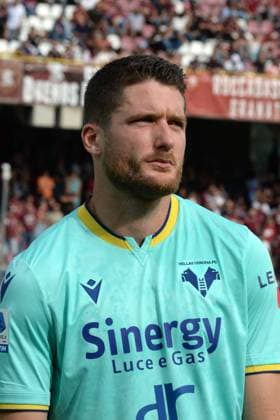 Thomas Henry of Hellas Verona during the Serie A match between US Salernitana 1919 and Hellas Verona at Stadio Arechi, Salerno, Italy on 9 October 2022. Photo by Nicola Ianuale. Salerno Stadio Arechi Salerno Italy Copyright: xNicolaxIanualex SP24-431-039