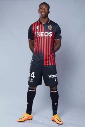 Yannis Nahounou (OGC Nice) FOOTBALL : OGC Nice - Portrait - Saison 2022 2023 - 11 10 2022 ClubsLigue1 Panoramic 