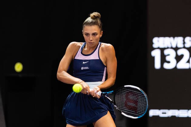 Transylvania Open: WTA, Tennis Damen 250 Tournament In Cluj-Napoc Jaquelin CRISTIAN in action during her match against Xiyu WANG , during WTA 250 Transylvania Open, held in BT Arena, Cluj Napoca 8-16 October 2022 Cluj-Napoca Romania  Copyright: xFlaviuxBuboix originalFilename:buboi-notitle221011_npFv7.jpg
