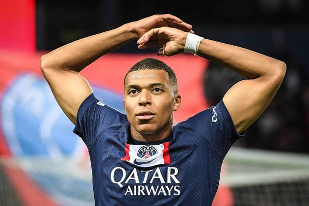October 11, 2022, Paris, France, France: Kylian MBAPPE of PSG celebrates his goal during the UEFA Champions League group H match between Paris Saint-Germain and SL Benfica at Parc des Princes Stadium on October 11, 2022 in Paris, France. Paris France - ZUMAm308 20221011_zsp_m308_010 Copyright: xMatthieuxMirvillex