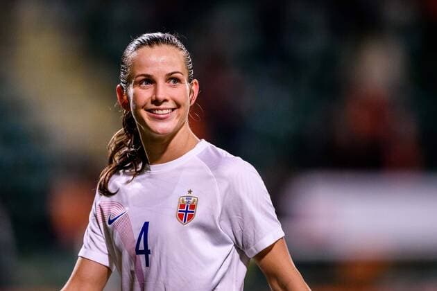 221011 Tuva Hansen of Norway after the womens international friendly football match between Netherlands and Norway on October 11, 2022 in Den Haag Photo Jesper Zerman BILDBYRAN COP 234 JZ0249 football football soccer football training country international friendly holland netherlands netherlands norway norway lady bbeng jubel,  Copyright: JESPERxZERMAN BB221011JZ128
