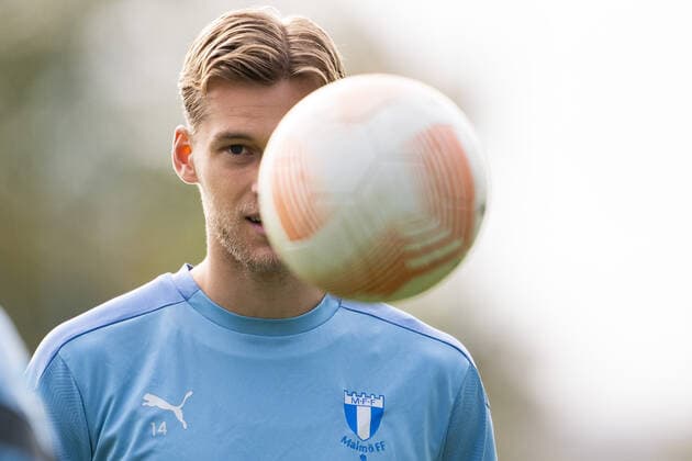 221012 Felix Beijmo during a training session with Malmö FF on October 12, 2022 in Malmö Photo Petter Arvidson BILDBYRAN code PA PA0413 football football soccer fotball uefa europa league training practice training malmö ff bbeng,  Copyright: PETTERxARVIDSON BB221012PA011