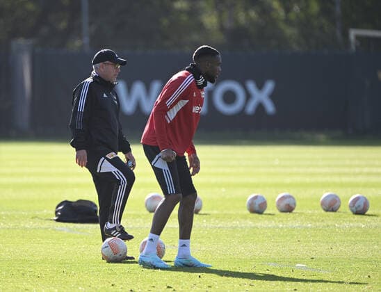 Football, men, season 2022 2023, Europa League, 1 FC Union Berlin, final training before the Europa League match 1 FC Union Berlin Malmö FF, in the picture coach Urs Fischer 1 FC Union , Jordan Siebatcheu 1 FC Union Berlin , 12 10 2022, Copyright: xMatthiasxKochx