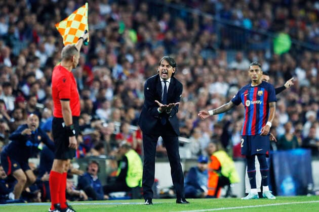 Bilder des Jahres, Sport 10 Oktober Sport Themen der Woche KW41 Sport Bilder des Tages Simone Inzaghi (Inter), OCTOBER 12, 2022 - Football Soccer : UEFA Champions League Group C match between FC Barcelona, Barca 3-3 FC Internazionale Milano at Camp Nou in Barcelona, Spain. Noxthirdxpartyxsales  (201068402)