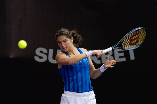Transylvania Open: WTA, Tennis Damen 250 Tennis Damen Tournament in Cluj-Napoca, BT Arena, 8-16 October 2022 Ulrikke Eikeri in action during WTA 250 Transylvania Open, held in BT Arena, Cluj Napoca 8-16 October 2022 Medias Sibiu Copyright: xANCAxTEPEIx