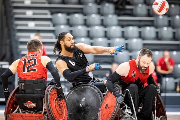 Canada vs New Zealand, 2022 Wheelchair Rugby World Championship, Vejle 15 10 22 Patrice Dagenais no 12, Team Canada , Hayden Barton Cootes no 06, Team New Zealand , Fabien Lavoie no 11, Team Canada Copyright: xBEAUTIFULxSPORTS MarioxM.xKobergx