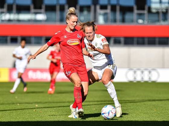 Jana Beuschlein 23 1 FC Köln and Maximiliane Rall 8 FC Bayern München action at the Flyeralarm womens Bundesliga match FC Bayern München 1 FC Köln n on 16 10 2022 Munich Bayern Campus Bavaria Germany