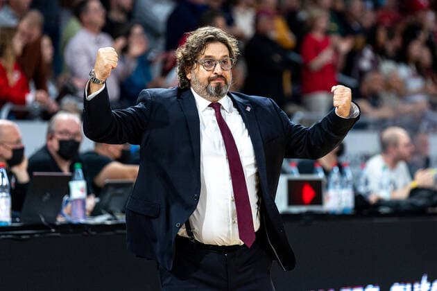 Andrea Trinchieri FC Bayern Muenchen, coach, single image, single photo, portrait, portraet, Brose Bamberg vs FC Bayern Muenchen, basketball, MagentaSport BBL Pokal, round of 16, 16 10 2022 Brose Bamberg vs FC Bayern Muenchen, basketball, MagentaSport BBL Pokal, round of 16, 16 10 2022 Bamberg Copyright: xEibner-Pressefoto G.xSantemizx EP_EER