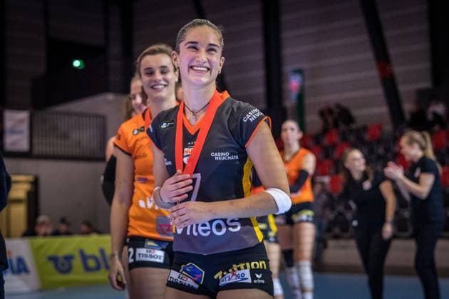 Volleyball Supercup Neuchatel UC vs Volero Zuerich 16 10 2022 Fabiana MOTTIS VITEOS NUC 7 after winning the Volleyball Supercup Neuchatel UC vs Volero Zuerich in Guemligen, Switzerland, on Sunday, October 16, 2022 Copyright: xBEAUTIFULxSPORTS OlafxRellischx