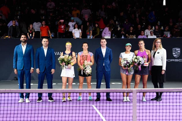 Transylvania Open 2022: Day 9 - Finals Laura Siegemund and Kirsten Flipkens receiving the trofee, after winning the Transylvania Open tournament, BT Arena, Cluj-Napoca, 16 October 2022 Cluj-Napoca Romania  Copyright: xFlaviuxBuboix originalFilename:buboi-notitle221016_npwpy.jpg