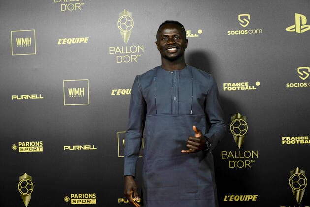 Sadio Mane FOOTBALL : Ceremonie du Ballon d Or 2022 - tapis rouge - Paris - 17 10 2022 JBAutissier Panoramic 