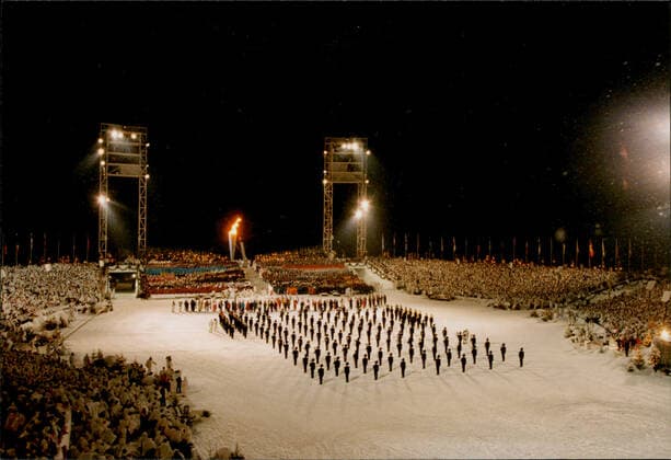Lillehammer 1994-02-12 Invigningen av olympiska vinterspelen i Lillehammer, Norge Lillehammer Norge x50030x *** Lillehammer 1994 02 12 Opening of the Olympic Winter Games in Lillehammer, Norway Lillehammer Norway x50030x  Copyright: xAndersxWiklund TTx OS LILLEHAMMER 1994 INVIGNING
