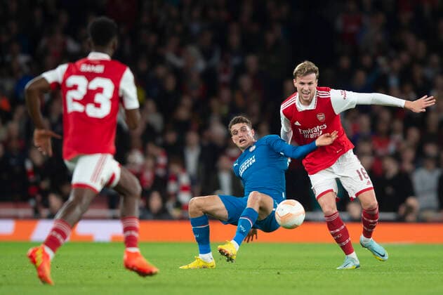 Rob Holding of Arsenal during the UEFA Europa League match between Arsenal and PSV Eindhoven at the Emirates Stadium, London, England on 20 October 2022. Copyright: xSalvioxCalabresex 33860039
