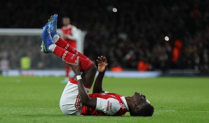 London, England, 20th October 2022. Bukayo Saka of Arsenal lays on the floor in pain during the UEFA Europa League match at the Emirates Stadium, London. Picture credit should read: Paul Terry Sportimage EDITORIAL USE ONLY. No use with unauthorised audio, video, data, fixture lists, club league logos or live services. Online in-match use limited to 120 images, no video emulation. No use in betting, games or single club league player publications. SPI-1970-0066