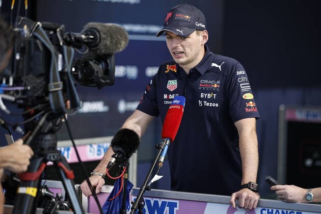 VERSTAPPEN Max (ned), Red Bull Racing RB18, portrait during the Formula 1 Aramco United States Grand Prix 2022, 19th round of the 2022 FIA Formula One World Championship, WM, Weltmeisterschaft from October 21 to 23, 2022 on the Circuit of the Americas, in Austin, Texas - F1 - UNITED STATES GRAND PRIX 2022 DPPI Panoramic  00122043__R3_1656