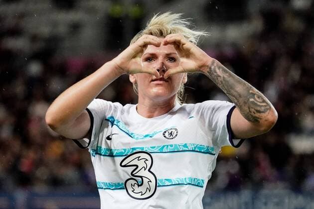 Sport Themen der Woche KW42 Sport Bilder des Tages Mandatory Credit: Photo by Dave Winter Shutterstock (13478368dg) Millie Bright of Chelsea celebrates after she puts her side 1-0 ahead Paris Saint-Germain Feminines v Chelsea Women, UEFA Champions League, Group A, Football, Stade Jean-Bouin, Paris, France - 20 Oct 2022 Paris Saint-Germain Feminines v Chelsea Women, UEFA Champions League, Group A, Football, Stade Jean-Bouin, Paris, France - 20 Oct 2022  Copyright: xDavexWinter Shutterstockx 13478368dg