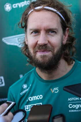 5 Sebastian Vettel DEU, Aston Martin Aramco Cognizant F1 Team , F1 Grand Prix of USA at Circuit of The Americas on October 20, 2022 in Austin, United States of America Photo by HOCH ZWEI Austin United States of America