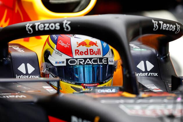 PEREZ Sergio (mex), Red Bull Racing RB18, portrait during the Formula 1 Aramco United States Grand Prix 2022, 19th round of the 2022 FIA Formula One World Championship, WM, Weltmeisterschaft from October 21 to 23, 2022 on the Circuit of the Americas, in Austin, Texas - F1 - UNITED STATES GRAND PRIX 2022 DPPI Panoramic  00122043__R3_3200