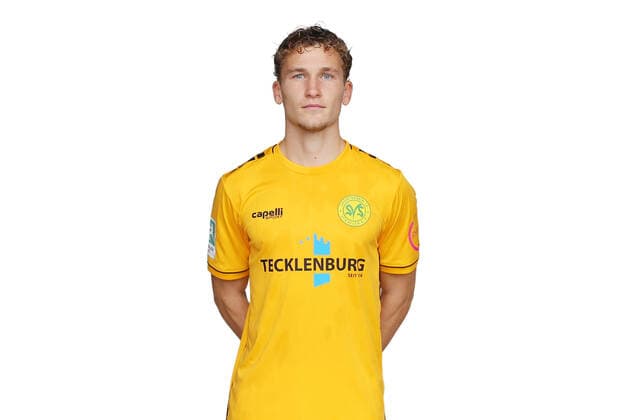 Straelen, Germany 22 October 2022 Regionalliga West 2022 2023 SV Straelen team shooting team photo Joep Munsters SV Straelen Tecklenburg stadium North Rhine-Westphalia Copyright: xFotostandx xvanxderxVeldenx