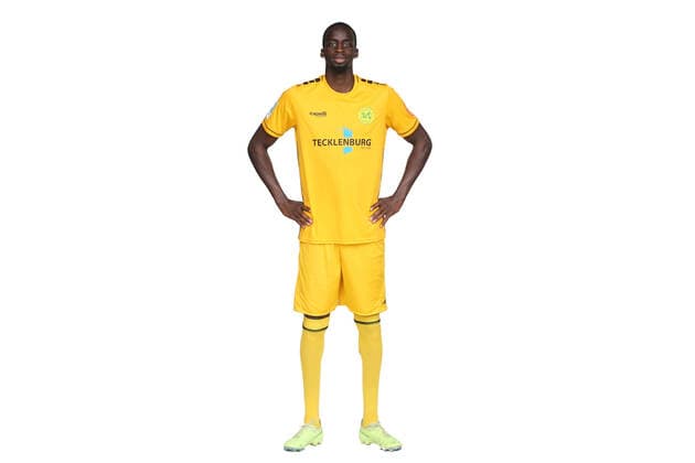 Straelen, Germany 22 October 2022 Regionalliga West 2022 2023 SV Straelen team shooting team photo Moulaye Abdel Aziz Ndiaye SV Straelen Tecklenburg stadium North Rhine Westphalia Copyright: xFotostandx xvanxderxVeldenx