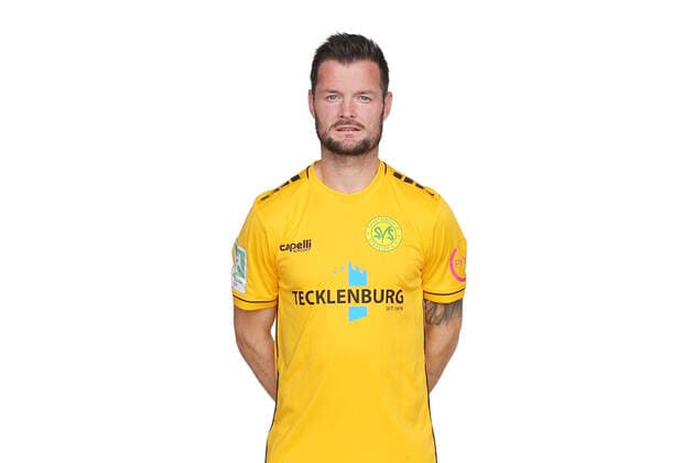 Straelen, Germany 22 October 2022 Regionalliga West 2022 2023 SV Straelen team shooting team photo Marcel Heller SV Straelen Tecklenburg stadium North Rhine Westphalia Copyright: xFotostandx xvanxderxVeldenx