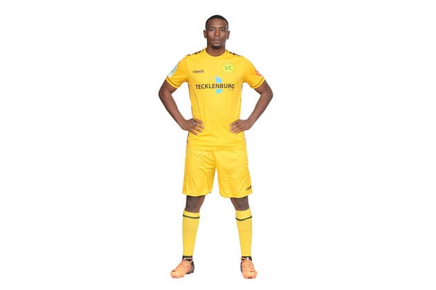 Straelen, Germany 22 October 2022 Regionalliga West 2022 2023 SV Straelen team shooting team photo Amoros Nshimirimana SV Straelen Tecklenburg stadium North Rhine Westphalia Copyright: xFotostandx xvanxderxVeldenx