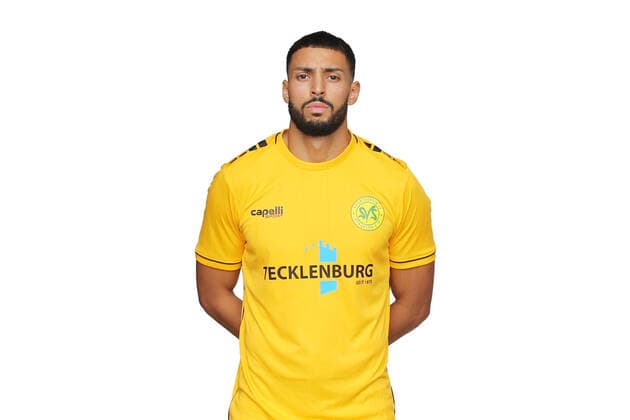 Straelen, Germany 22 October 2022 Regionalliga West 2022 2023 SV Straelen team shooting team photo Said Harouz SV Straelen Tecklenburg stadium North Rhine Westphalia Copyright: xFotostandx xvanxderxVeldenx