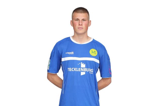 Straelen, Germany 22 October 2022 Regionalliga West 2022 2023 SV Straelen team shooting team photo goalkeeper Lennart Winkler SV Straelen Tecklenburg stadium North Rhine Westphalia Copyright: xFotostandx xvanxderxVeldenx