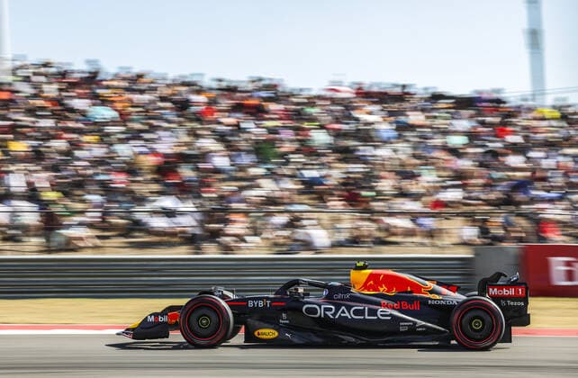 11 PEREZ Sergio (mex), Red Bull Racing RB18, action during the Formula 1 Aramco United States Grand Prix 2022, 19th round of the 2022 FIA Formula One World Championship, WM, Weltmeisterschaft from October 21 to 23, 2022 on the Circuit of the Americas, in Austin, Texas - F1 - UNITED STATES GRAND PRIX 2022 DPPI Panoramic  20221022_G00D6999