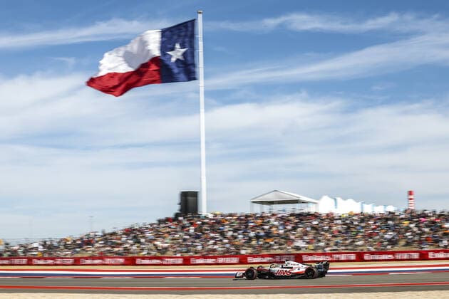20 MAGNUSSEN Kevin (den), Haas F1 Team VF-22 Ferrari, action during the Formula 1 Aramco United States Grand Prix 2022, 19th round of the 2022 FIA Formula One World Championship, WM, Weltmeisterschaft from October 21 to 23, 2022 on the Circuit of the Americas, in Austin, Texas - F1 - UNITED STATES GRAND PRIX 2022 DPPI Panoramic  20221022_G00D7065