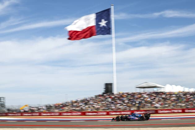 14 ALONSO Fernando (spa), Alpine F1 Team A522, action during the Formula 1 Aramco United States Grand Prix 2022, 19th round of the 2022 FIA Formula One World Championship, WM, Weltmeisterschaft from October 21 to 23, 2022 on the Circuit of the Americas, in Austin, Texas - F1 - UNITED STATES GRAND PRIX 2022 DPPI Panoramic  20221022_G00D7091