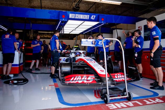 Mick Schumacher GER, Haas F1 Team 47 sits in the car in the pits, USA, Formula 1 Grand Prix of the USA, Circuit of the Americas Austin, 3 Free Practice, 22 10 2022 USA, Formula 1 Grand Prix of the USA, Circuit of the Americas Austin, 3 Free Practice, 22 10 2022 Austin Copyright: xEibner Memmlerx EP_MMR