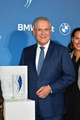 Joachim Herrmann Award of the Bavarian Sports Award 2022 honor, award, prize BMW World Munich 22 October 2022