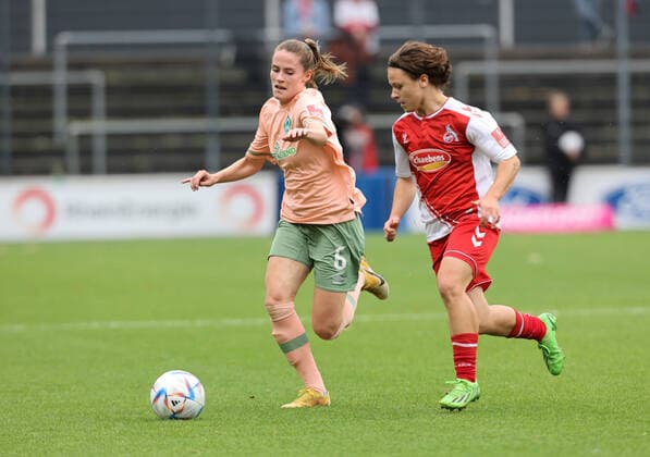 Reena Wichmann Werder , Ally Gudorf Cologne , 1 FC Cologne SV Werder Bremen, Flyeralarm Frauen Bundesliga, 5 Spieltag, Cologne, Germany, 23 10 2022,
