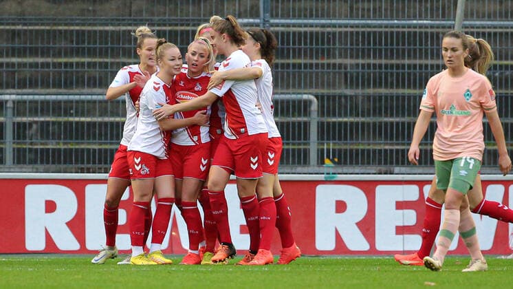 Players of 1 FC Köln with goal celebration, cheering, jubilation, optimistic, game scene, highlight, joy about the goal to 2 0by goal scorer Mandy Islacker 1 FC Köln, 8 m , THE DFB DIRECTIVES PROHIBIT ANY USE OF PHOTOGRAPHS AS IMAGE SEQUENCES AND OR QUASI VIDEO , 23 10 2022, Cologne Germany , Football, Flyeralarm Frauen Bundesliga, 1 FC Köln SV Werder Bremen xobx