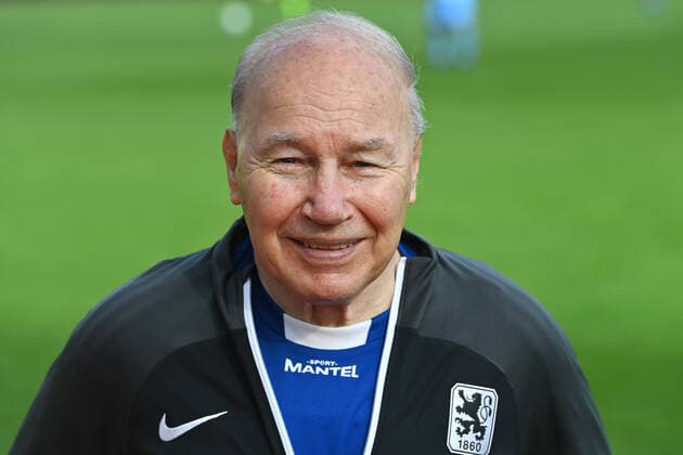 Karsten WETTBERG ex trainer 1860 , single image,cropped single image,portrait,portrait football legends game FC Bayern Muenchen TSV 1860 Muenchen on 23 10 2022,Olympiastadion Muenchen