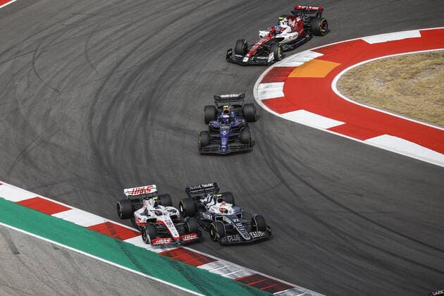 47 SCHUMACHER Mick (ger), Haas F1 Team VF-22 Ferrari, action 22 TSUNODA Yuki (jap), Scuderia AlphaTauri AT03, action 06 LATIFI Nicholas (can), Williams Racing FW44, action 24 ZHOU Guanyu (chi), Alfa Romeo F1 Team ORLEN C42, action during the Formula 1 Aramco United States Grand Prix 2022, 19th round of the 2022 FIA Formula One World Championship, WM, Weltmeisterschaft from October 21 to 23, 2022 on the Circuit of the Americas, in Austin, Texas - F1 - UNITED STATES GRAND PRIX 2022 - RACE DPPI Panoramic 00122044__R3_5060